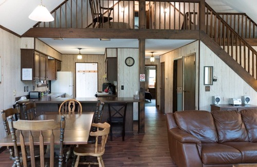 Branch Cabin | Pere Marquette River Fishing Cabin 1