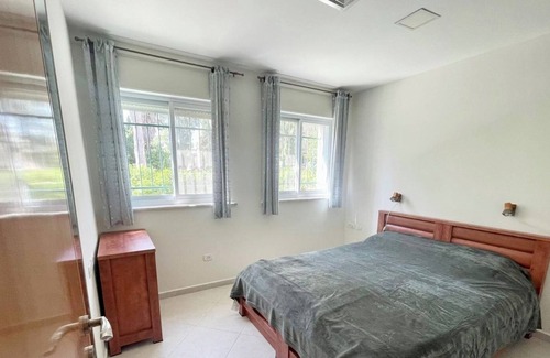 Emek Refaim Apartment | Perfect apartment for family in calm neighborhood 20 minutes walk from Old City