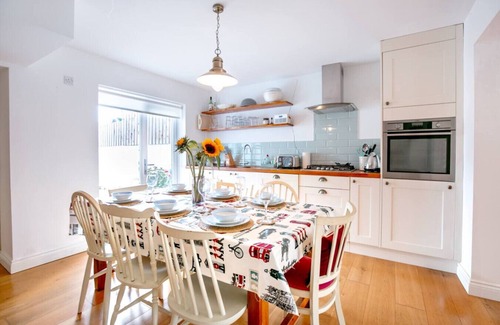 Ramsgate Apartment | Perfect Booking | Near Ramsgate Station And Beach