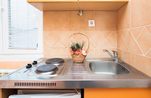 Prijevor Apartment | Perfect Budva Stay Near the Sea & Aqua Park - Comfort Triple Studio 1/1 1