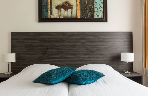 De Bult Hotel | Perfect De Bult Family Escape | 4 Units w/Sauna by Drents-Friese Wold