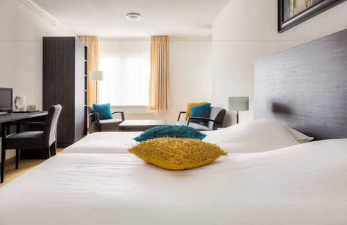 De Bult Hotel | Perfect De Bult Family Escape | 4 Units w/Sauna by Drents-Friese Wold