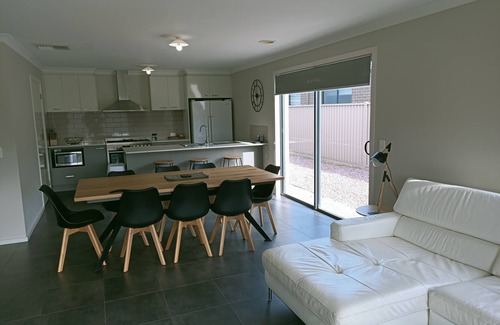 Delacombe House | Perfect Family get-away!