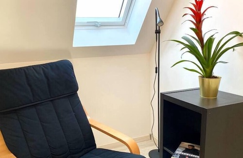 Lechhausen-Ost House | ☆Perfect for Business & Groups: 1 House, 5 Apartm.