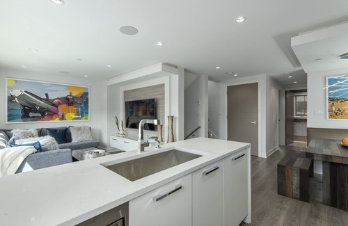 Kitsilano House | ⭐ Perfect for Families - Ultimate in Luxury - Steps from the Beach!⭐