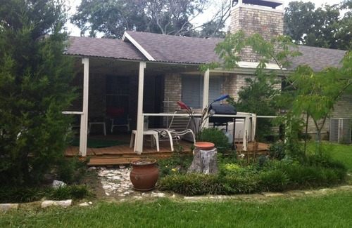 Harvey Hillsides House | Perfect For Game Weekends!