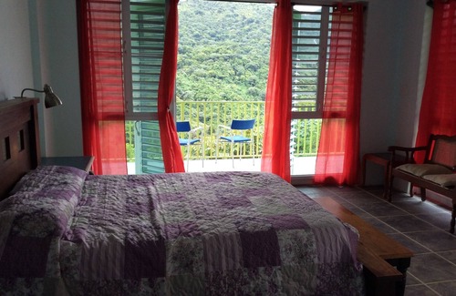 Naguabo Cabin | Perfect for large groups - House & Triplex w/private river access
