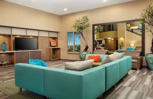 Ocotillo Hotel | Perfect Getaway in Chandler: Pool, Dining, & Close to Phoenix Attractions