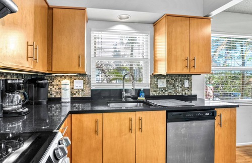 Siesta Key House | Perfect location Walk to the village and beach Private Balcony Heated Pool