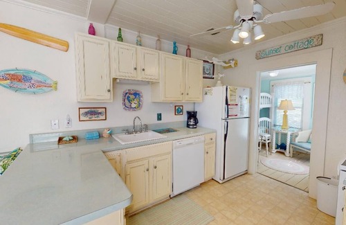 Cape San Blas Cottage | Perfect Old Florida Beach Cottage with easy access to beach
