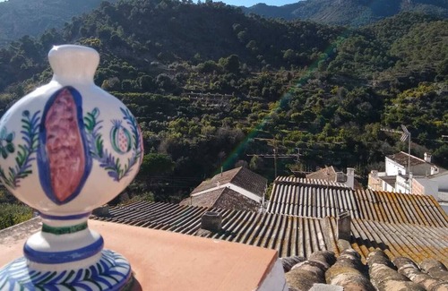 Guajar Faraguit Villa | Perfect relaxing location