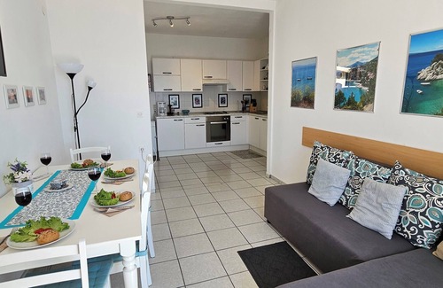 Brela Apartment | Perfect Seaview Apartment just 150m from the beach, Large Dining Terrace