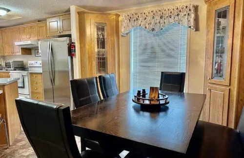 Drumheller House | Perfect stay for a family or a group of friends visiting our beautiful valley!