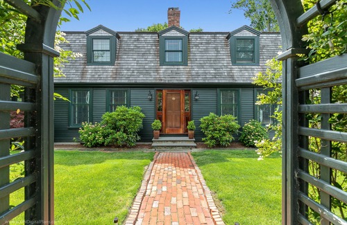 Fifth Ward House | Perfect Summer Escape in Newport