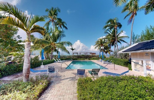 Seven Mile Beach Apartment | Perfectly Located in the Heart of Seven Mile Beach by RedAwning