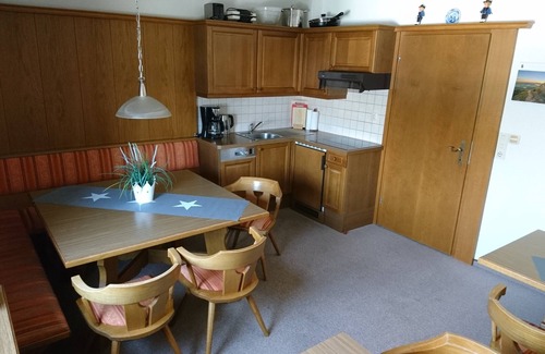 Ehenbichl Apartment | Perfectly quiet but central location, spacious apartment for families or groups!