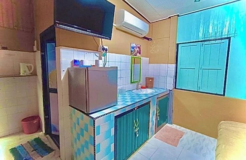 Kampung Pasir Hantu Hotel | Perhentian AB Guesthouse