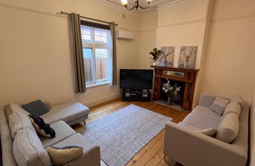 Saint Kilda South House | Period Home in Best Location in St Kilda