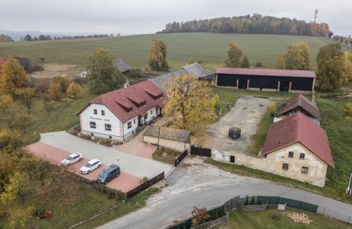 Divci Kopy House | Pernštejnův statek