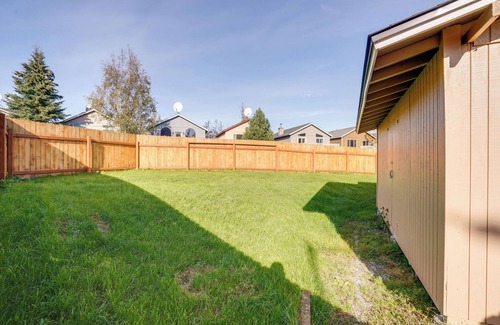 Scenic Foothills Cottage | Pet-friendly Anchorage Home - 8 Mi to Downtown!