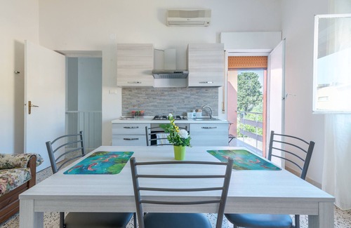 Avola Apartment | Pet-Friendly Apartment Casa Topolina with Balcony & Wi-Fi