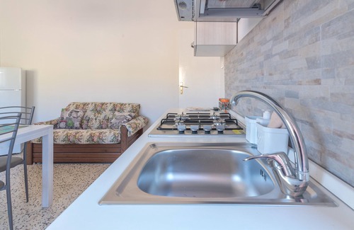 Avola Apartment | Pet-Friendly Apartment Casa Topolina with Balcony & Wi-Fi