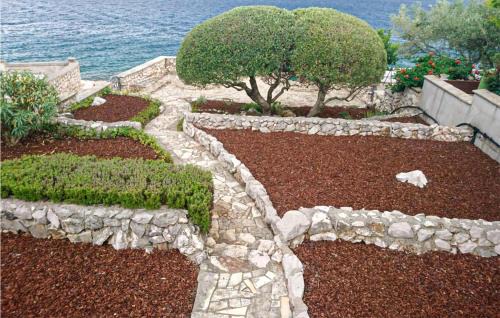 Zdrelac Apartment | Pet Friendly Apartment In Zdrelac