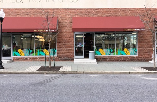 Mount Vernon Apartment | Pet Friendly Apt Near Peabody & JHU Shuttle w/Free WiFi & Paid Parking