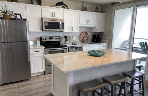 Orange Beach Condo | Pet Friendly Beachfront Condo -3 BR-2BA-SLEEPS 8