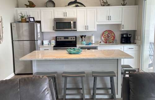 Orange Beach Condo | Pet Friendly Beachfront Condo -3 BR-2BA-SLEEPS 8