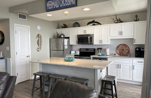 Orange Beach Condo | Pet Friendly Beachfront Condo -3 BR-2BA-SLEEPS 8