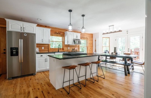 Blue Ridge Cabin | Pet-Friendly Blue Ridge Cabin on 9 Acres! Views, Theater, Game Room, Trails!