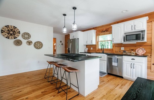 Blue Ridge Cabin | Pet-Friendly Blue Ridge Cabin on 9 Acres! Views, Theater, Game Room, Trails!