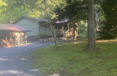 McHenry Cabin | Pet-Friendly Cabin in the Woods