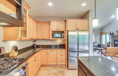 Columbia Falls Cottage | Pet-friendly Columbia Falls Home w/Gas Grill!