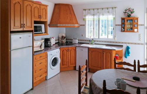 Oliva Old Town House | Pet Friendly Home In La Font Den Carros