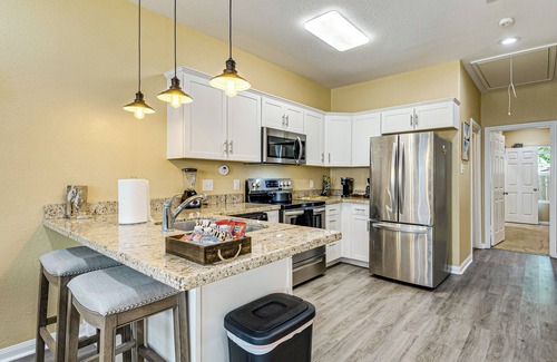 Montgomery House | Pet-Friendly Home 2 Miles to Lake Conroe!