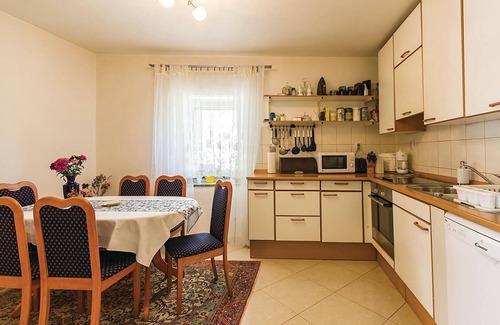 Galizana House | Pet friendly home in Galizana with WiFi