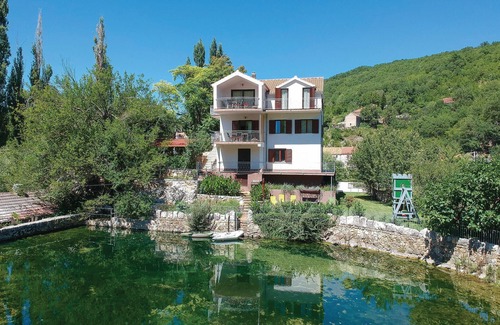 Trilj House | Pet friendly home in Grab with WiFi