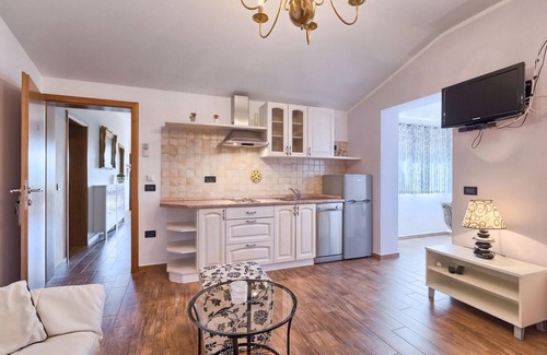 Tar-Vabriga House | Pet friendly home in Porec