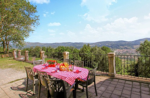 Privas House | Pet friendly home in Privas with sauna