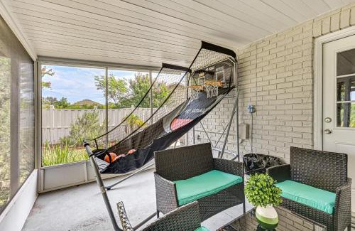 Seffner Community Alliance House | Pet-Friendly Home with Lanais, Near Dtwn Tampa!