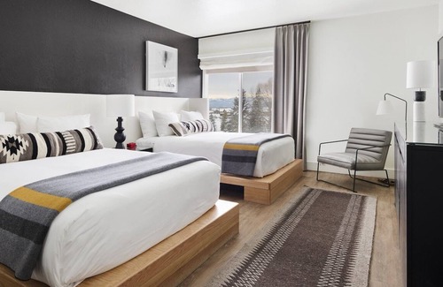 Teton Village Hotel | Pet-Friendly Lodge w/Scenic Views & Direct Access to Teton Adventures