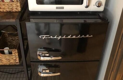 Charter Hills Apartment | Pet Friendly Private Suite 5 min from Resort