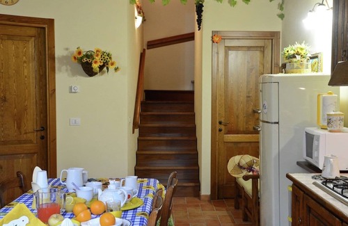 Apecchio Cottage | Pet-Friendly Retreat