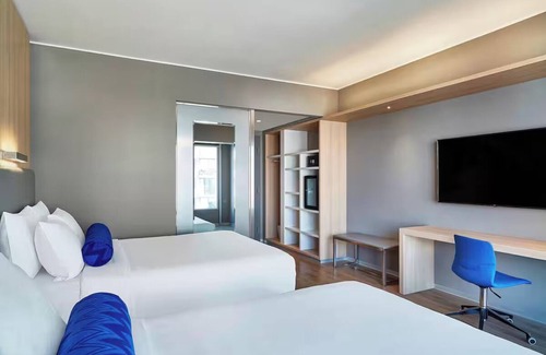 Leuro Hotel | Pet-friendly Room l Aloft Lima Miraflores l Minutes to Las Sombrillas Beach