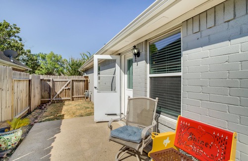 Spring Cottage | Pet-friendly Spring Home - 4 Mi to Six Flags!