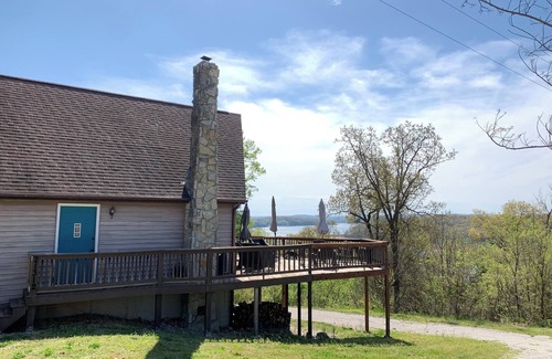 Shell Knob Cabin | Pet Friendly Table Rock Lake Cabin w/Stunning Lake Views of Shell Knob Bridge