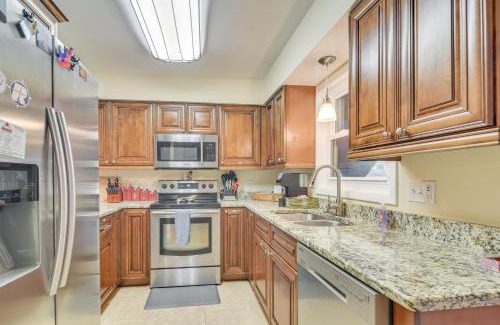 Oldsmar House | Pet-Friendly Tampa Bay Getaway Walk to the Water!