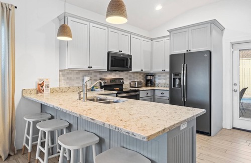 Riviera Beach House | Pet Friendly Beach House, Private Pool, Beach, Golf Cart Incl, Slps 10 West End
